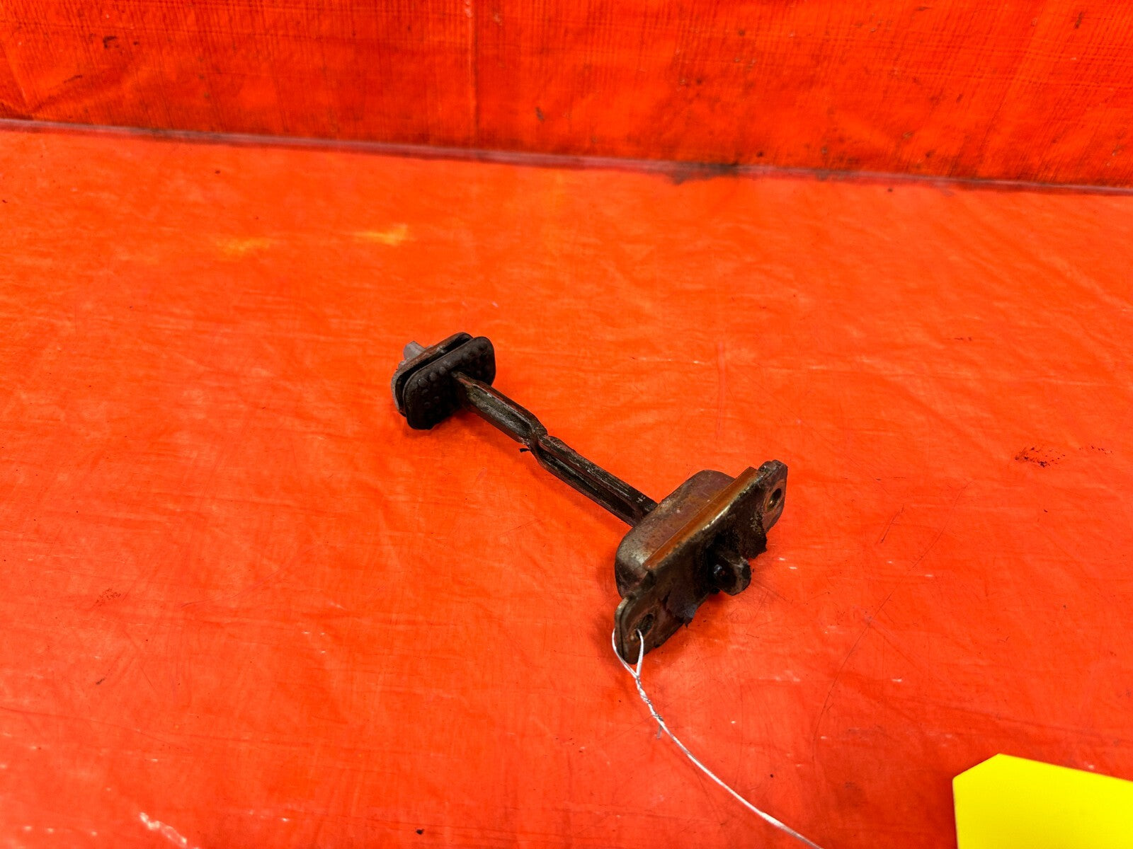 93 97 HONDA DEL SOL   LEFT OR RIGHT   DOOR CHECKER HINGE ARM OEM FACTORY #2951