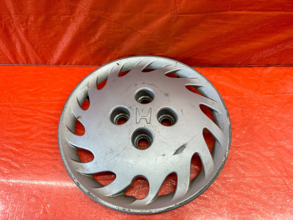 92 95 HONDA CIVIC   FACTORY WHEEL HUB CAP WHEEL PLASTIC COVER   OEM FACTORY OE 15