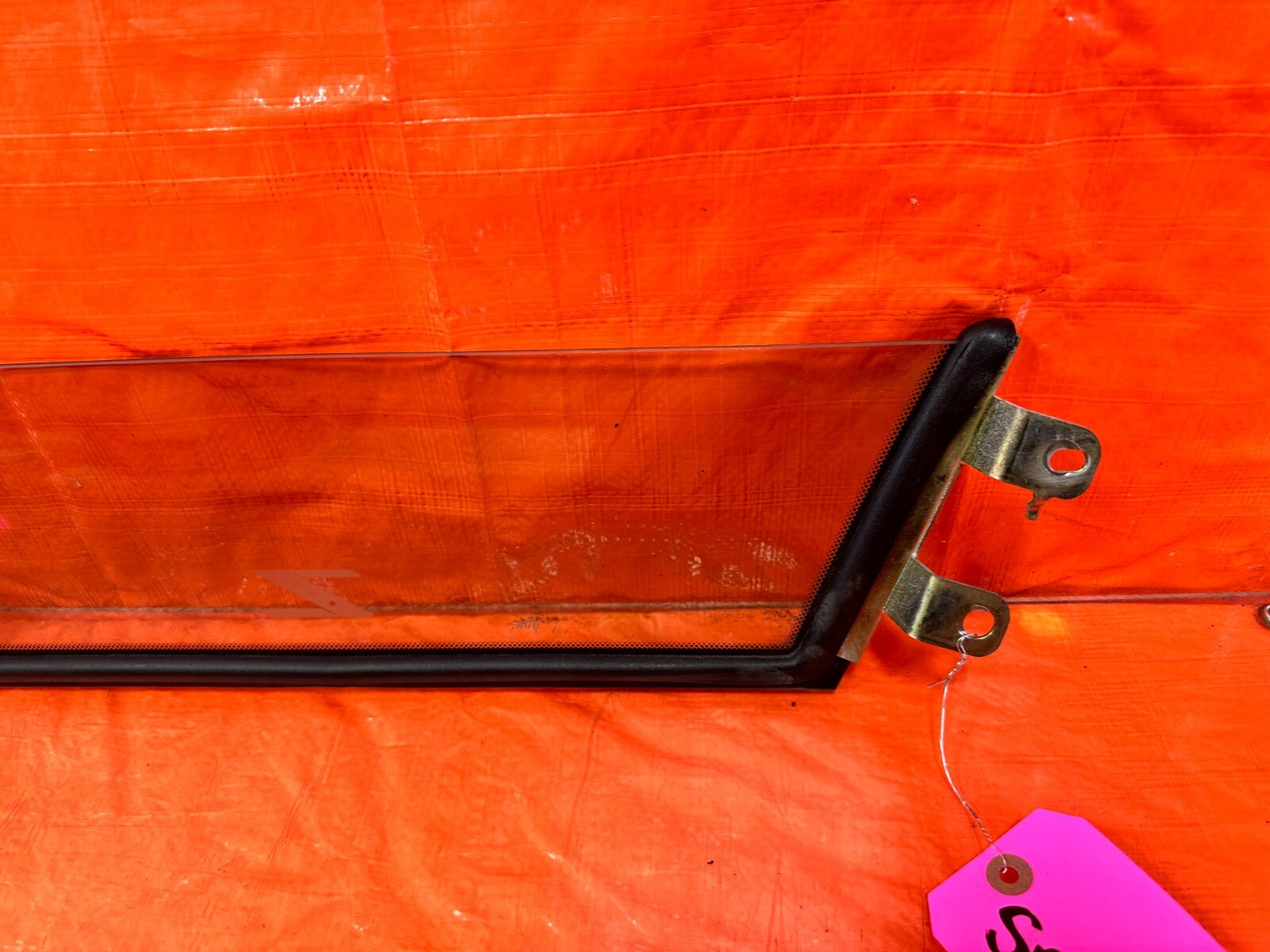 2004 04 NISSAN 350Z CONVERTIBLE   WINDSCREEN WIND SCREEN DEFLECTOR   OEM #2626