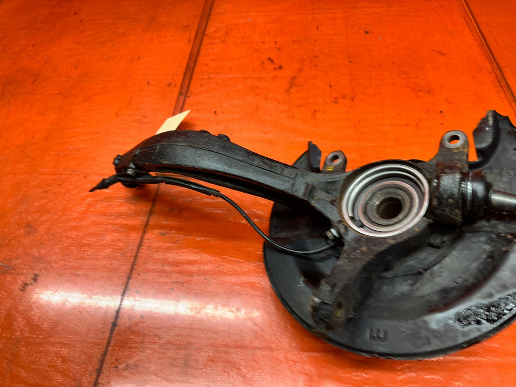 04-08 ACURA TSX 4D 2.4L K24A2 LEFT FRONT DRIVER STEERING KNUCKLE SPINDLE HUB 34214