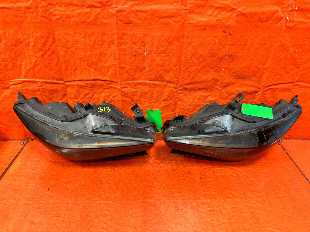 14 17 INFINITI Q50   LEFT AND RIGHT   NON AFS   HEADLIGHTS HEADLAMPS   OEM5