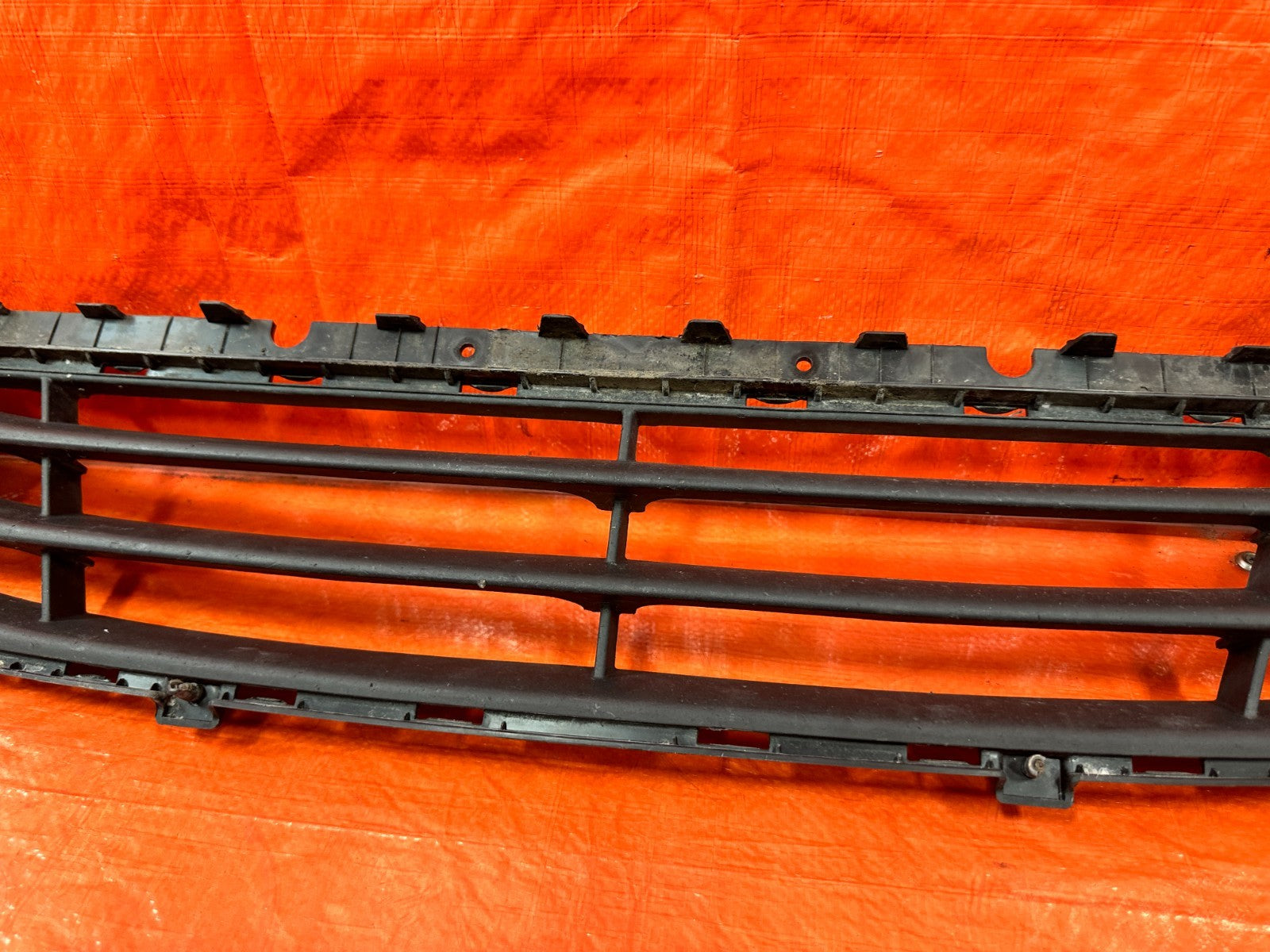 13 16 HYUNDAI GENESIS COUPE   LOWER FRONT BUMPER GRILLE INSERT TRIM PLASTIC OEM4