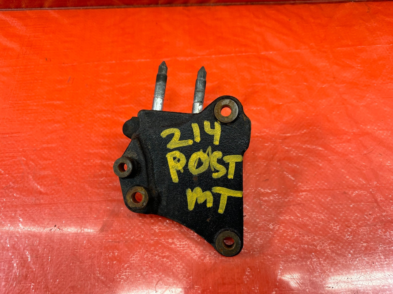08 15 LANCER EVOLUTION X EVO 10   ENGINE MOTOR POST MOUNT MOUNTING BRACKET 4B11T8