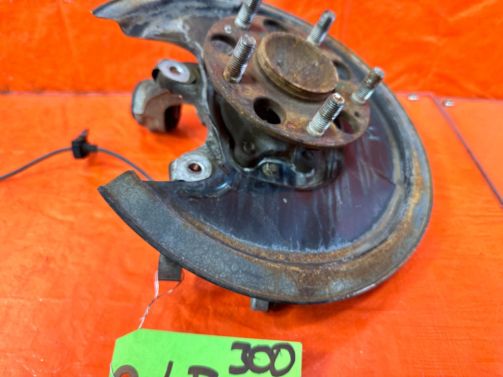 06 11 HONDA CIVIC SI   DRIVER LEFT REAR   SPINDLE KNUCKLE HUB   OEM #3001