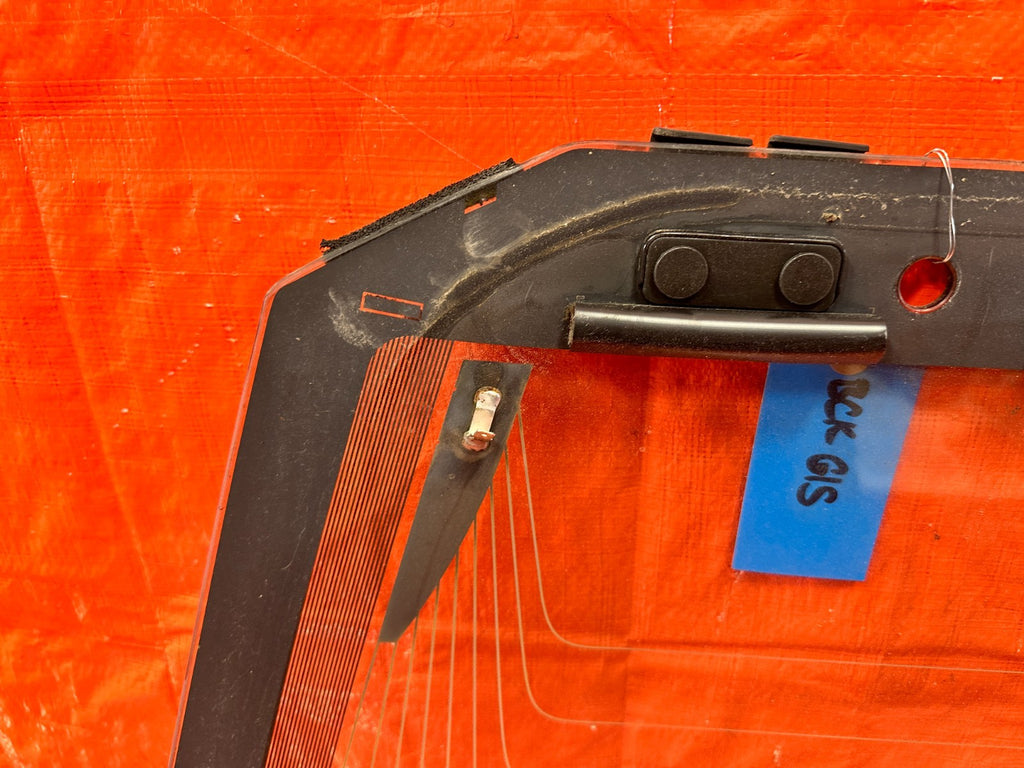 97 01 HONDA CR V CRV   REAR HATCH WINDSHIELD W/ GLASS AND WIPER   OEM 30115