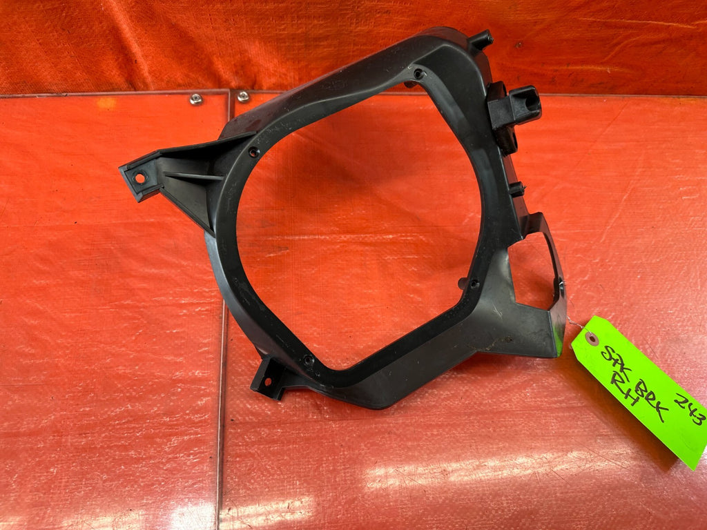 88 91 HONDA CRX PASSENGER RIGHT REAR SPEAKER MOUNTING BRACKET PLATIC OEM #2435