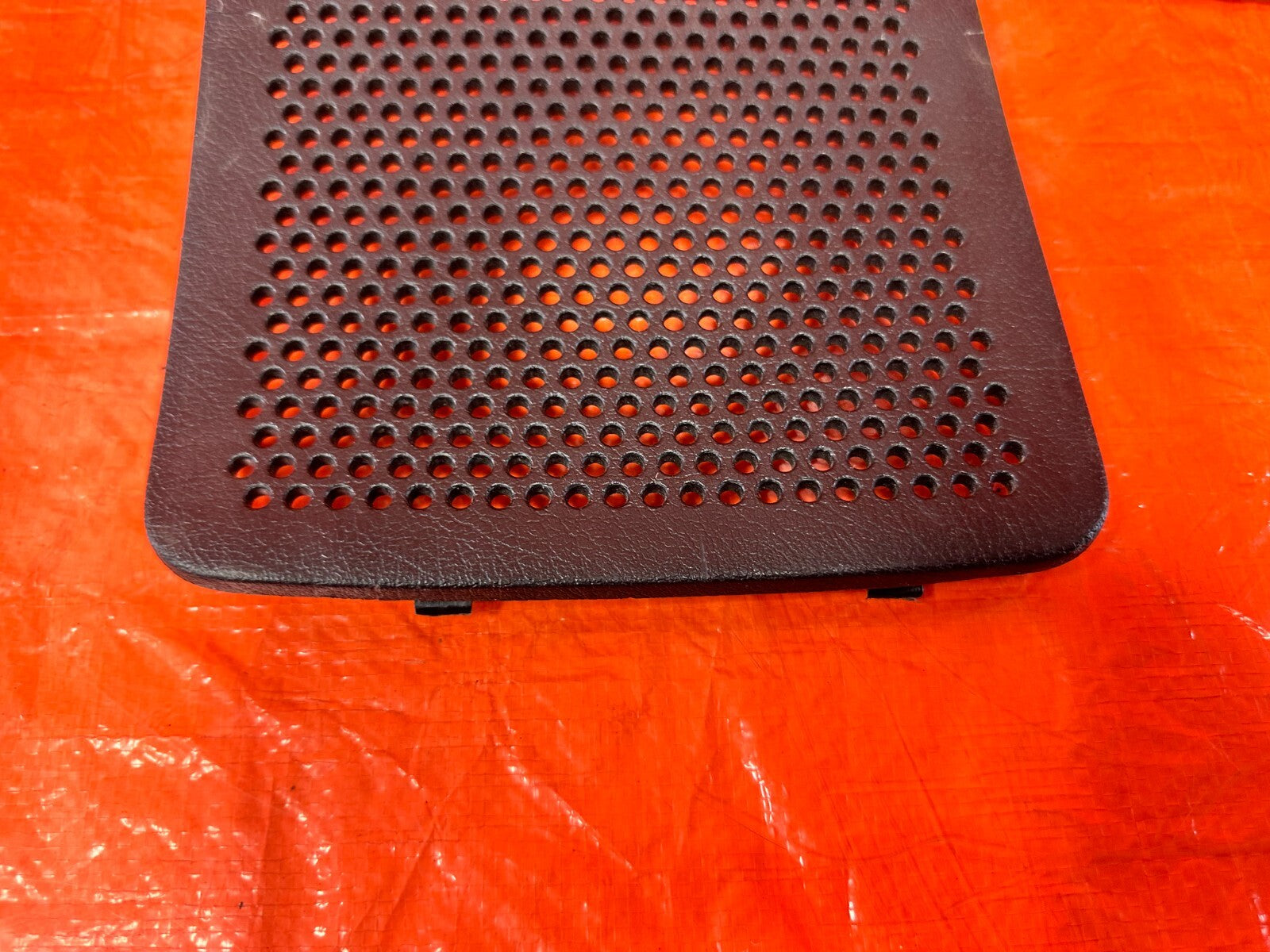 88 91 HONDA CRX   DRIVER LEFT DOOR PANEL SPEAKER COVER TRIM PLASTIC OEM 2771