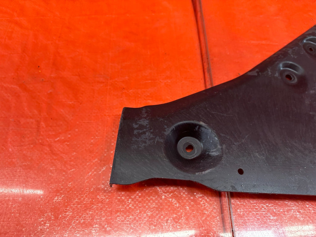 14 20 INFINITI Q50   SPLASH SHIELD TUNNEL STAY BRACKET LEFT REAR   OEM #2964