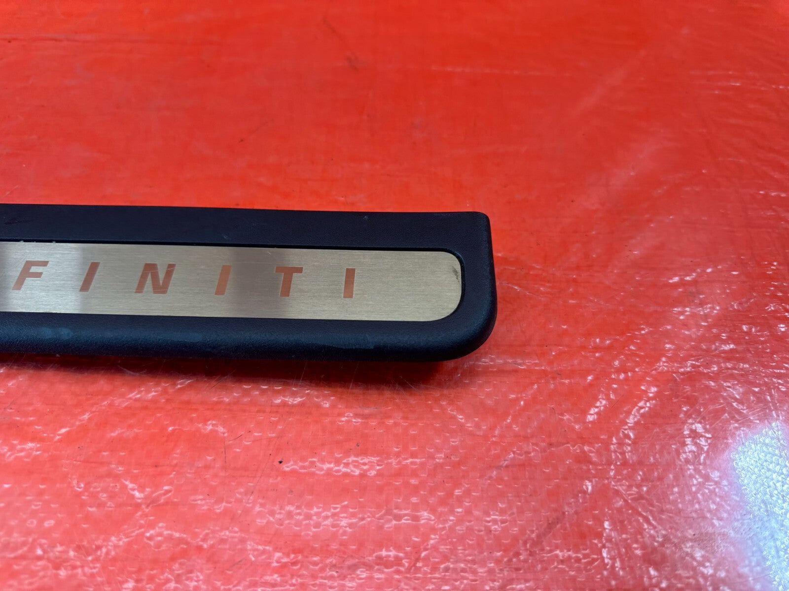 07 13 INFINITI G35 SEDAN REAR LEFT RIGHT FLOOR PILLAR DOOR SILL SCUFF PLATE 192 4
