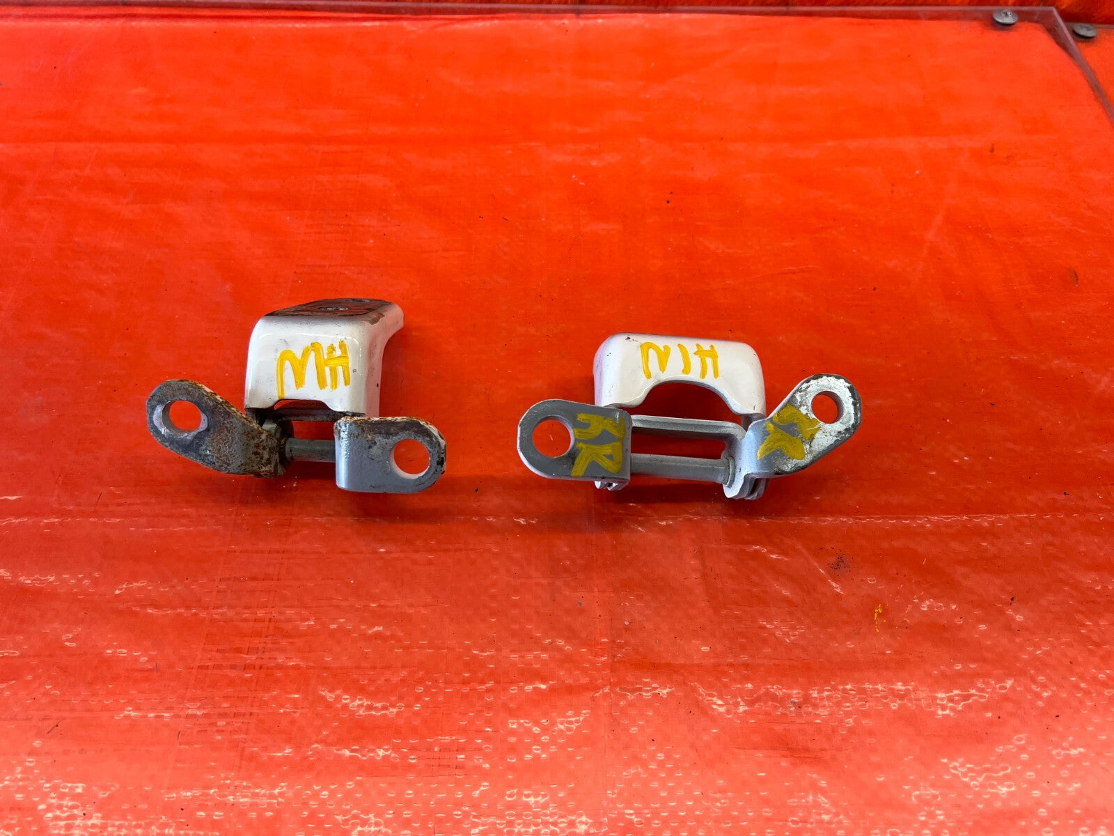 09 14 ACURA TSX   PASSENGER RIGHT REAR DOOR HINGE SET UPPER LOWER   OEM #1586