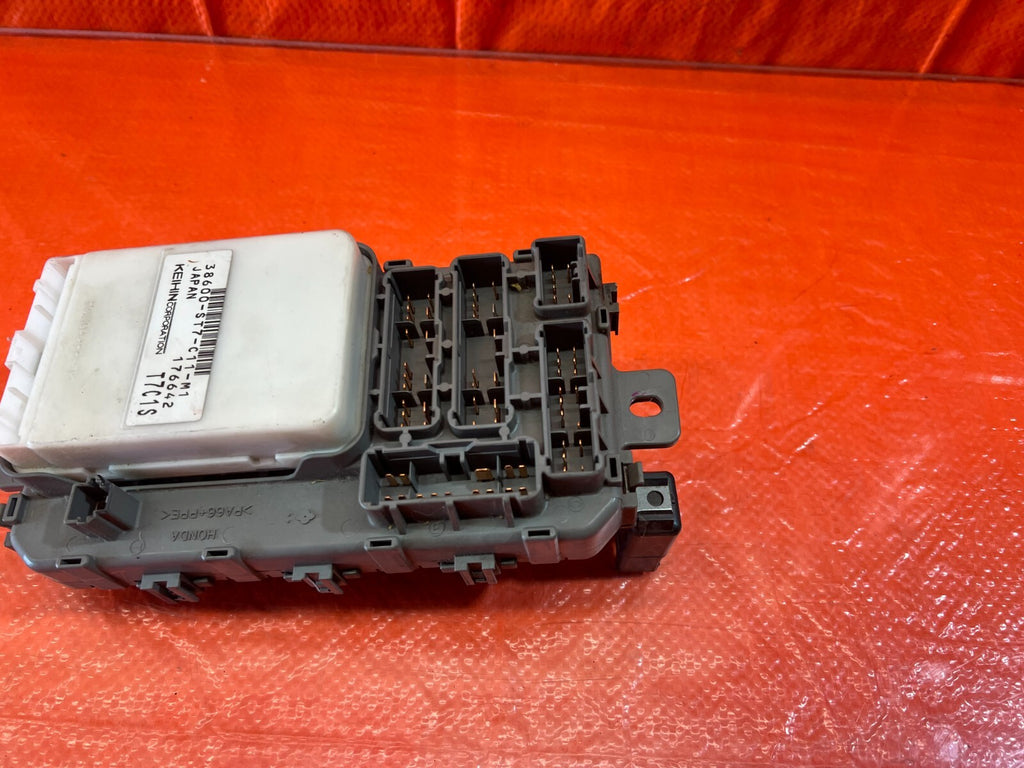 98 01 ACURA INTEGRA   INTERIOR CABIN FUSE JUNCTION BOX PANEL   OEM #1668