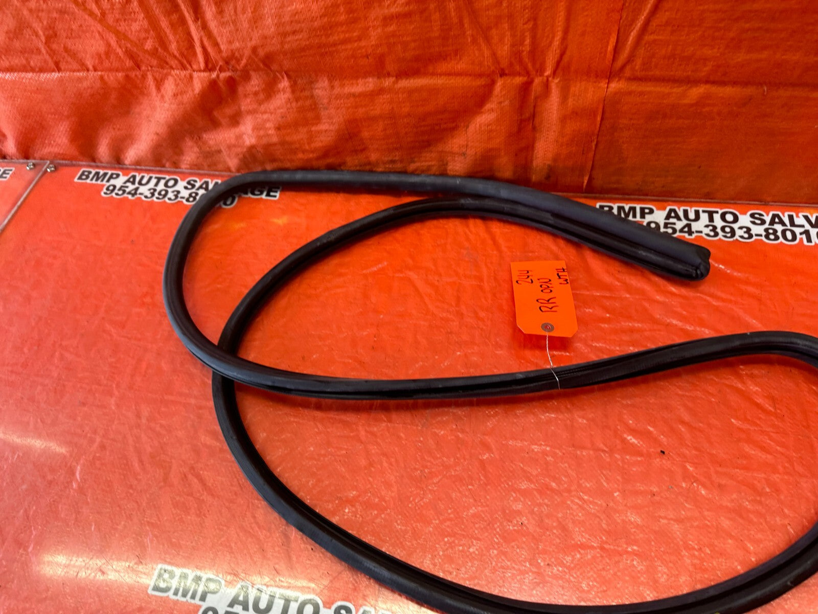 07 09 LEXUS ES350   CHASSIS TO DOOR OPEN TRIM GASKET RIGHT  REAR   OEM #2447