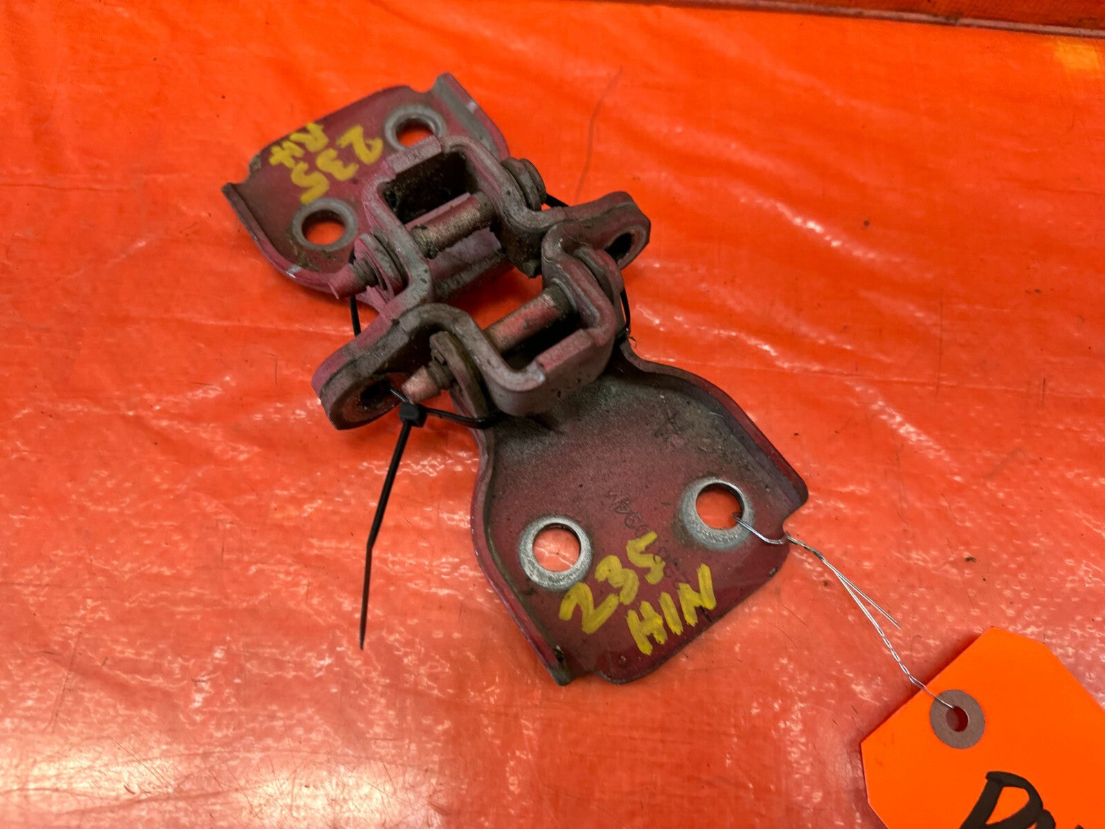 88 00 HONDA CIVIC FRONT LEFT OR RIGHT DOOR HINGE SET / UPPER + LOWER OEM #2353