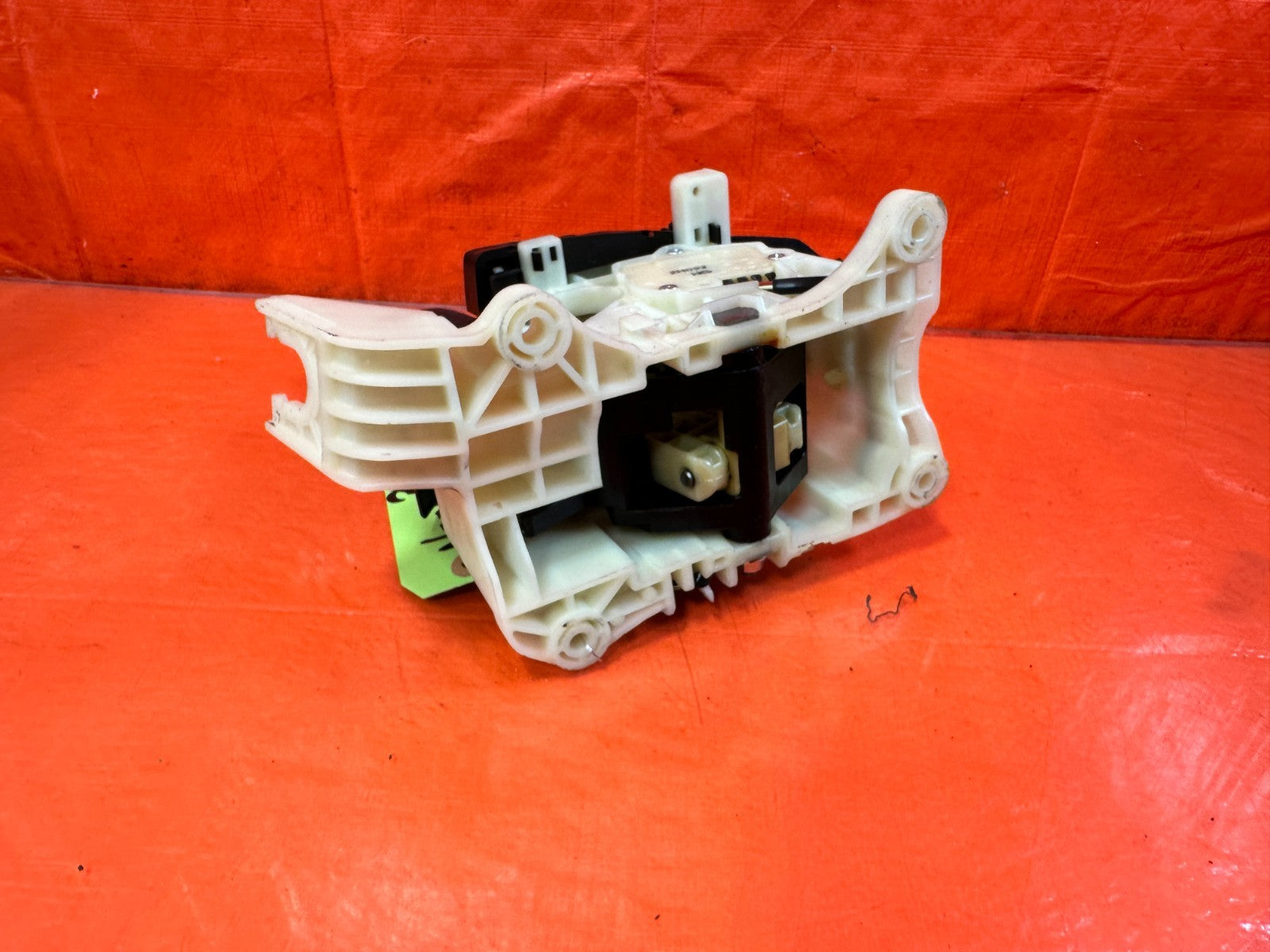 13 16 HYUNDAI GENESIS COUPE 3.8L AUTOMATIC TRANSMISSION SHIFTER / GEAR SELECTOR5
