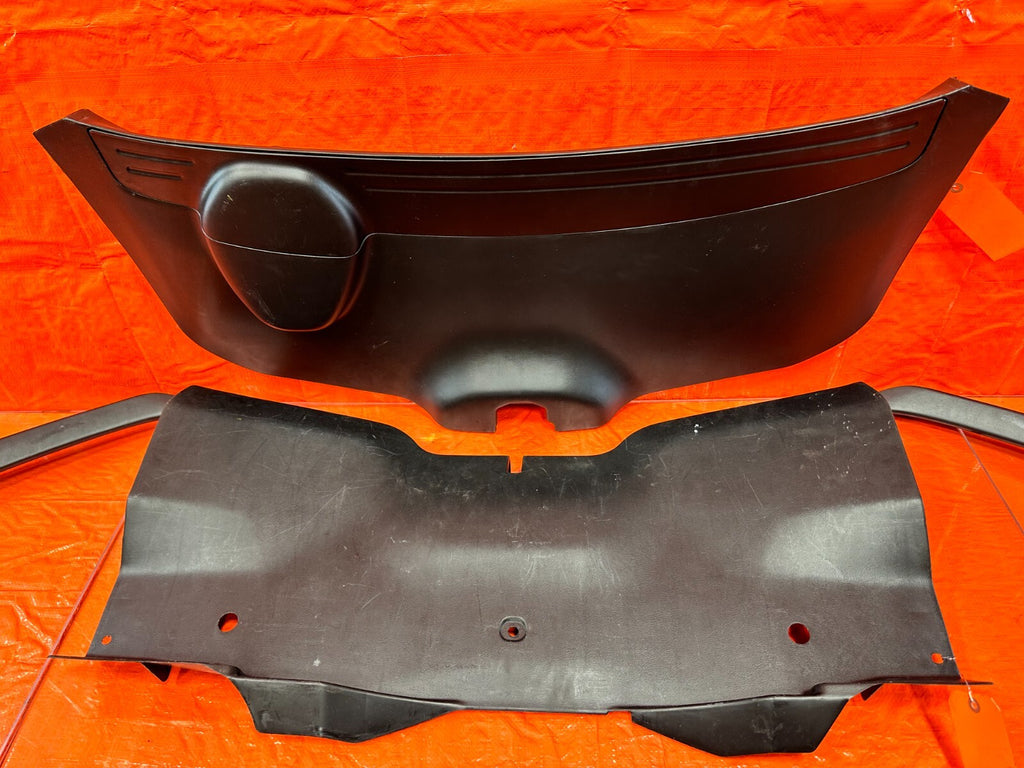 94 01 ACURA INTEGRA   2D   REAR TAIL GATE TAILGATE LINING TRIM PLASTIC OEM #2688