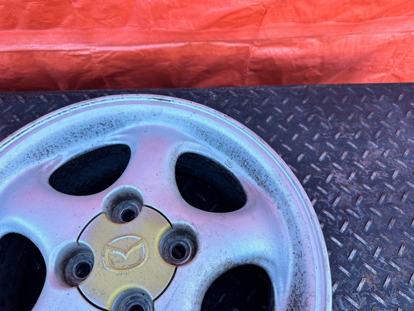 90 05 MAZDA MX 5 MIATA   5 SPOKE   14x6 +40MM FACTORY WHEEL RIM   OEM #267 16