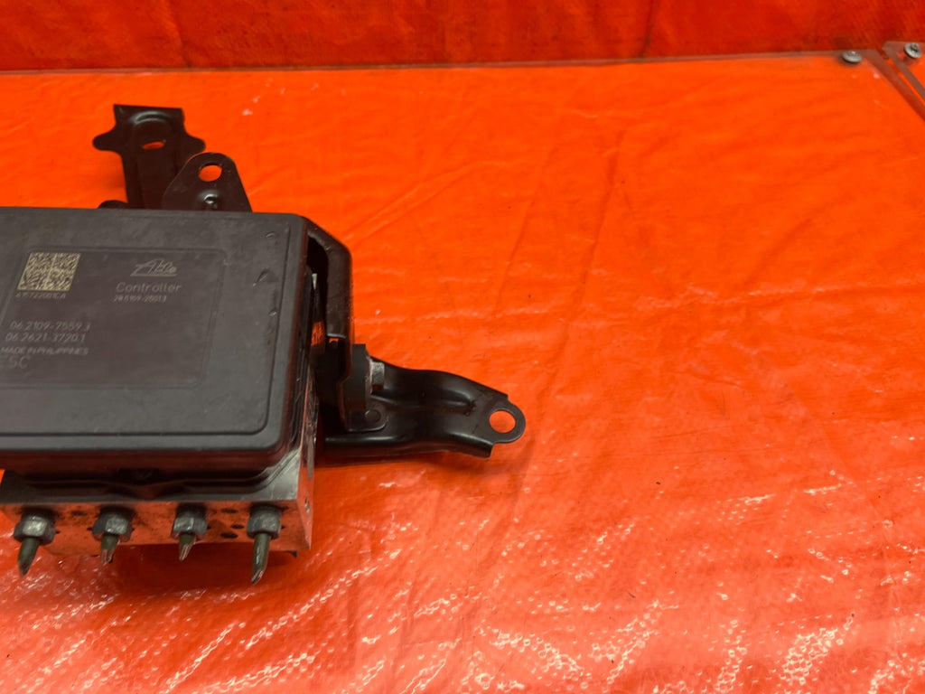 2016 SUBARU WRX STI   ABS PUMP ANTI SKID LOCK ACTUATOR VSA MODULATOR   OEM #1707