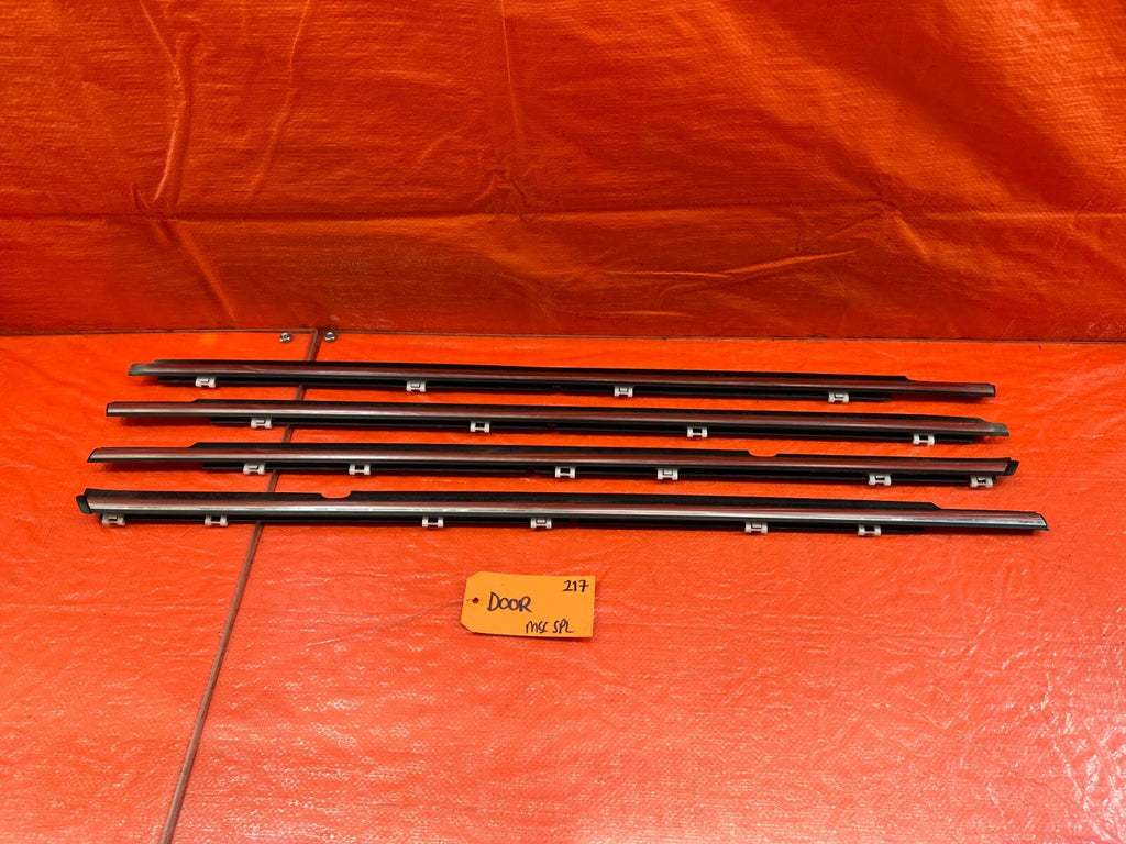 08 15 LANCER EVOLUTION X EVO 10 LEFT RIGHT FRONT REAR CHROME DOOR GLASS TRIM 2170