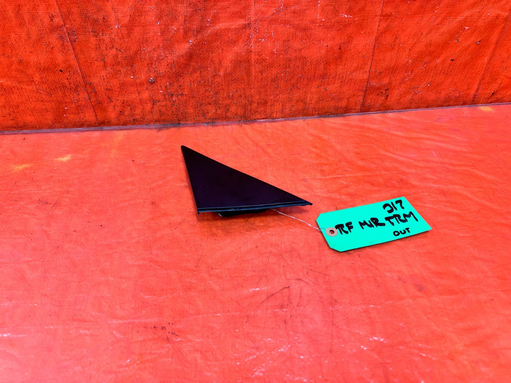 90 91 HONDA CIVIC HATCHBACK   RIGHT EXTERIOR MIRROR DELETE CAP   OEM 3170