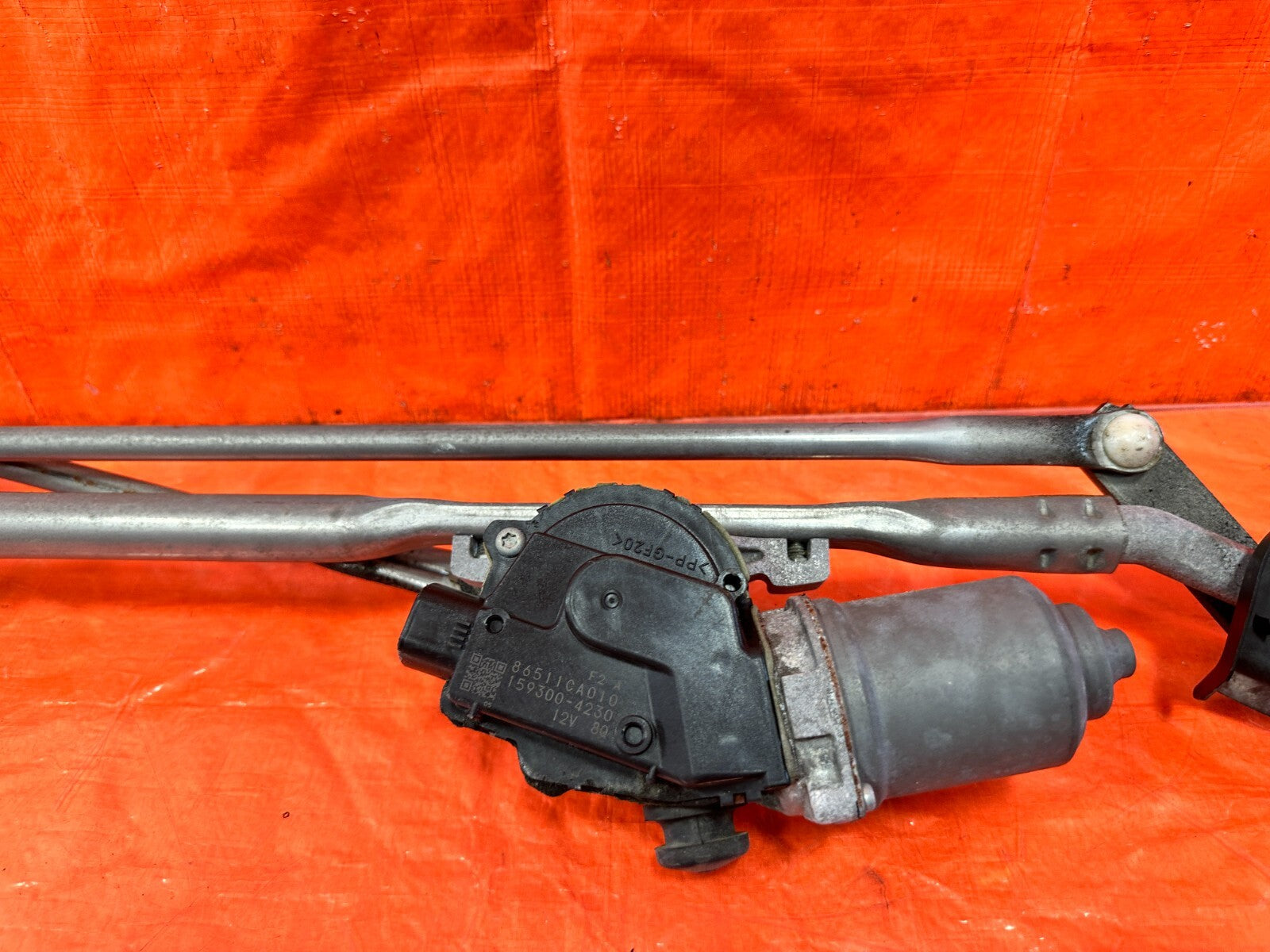 13 16 SCION FRS   13 20 BRZ   WINDSHIELD WIPER MOTOR W/ LINKAGE   OEM #2932