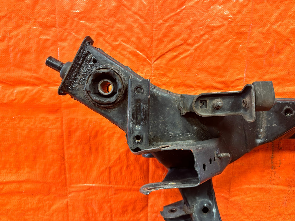 08 15 INFINITI G37 COUPE & CONVERTIBLE   REAR SUBFRAME CROSSMEMBER K FRAME   32910