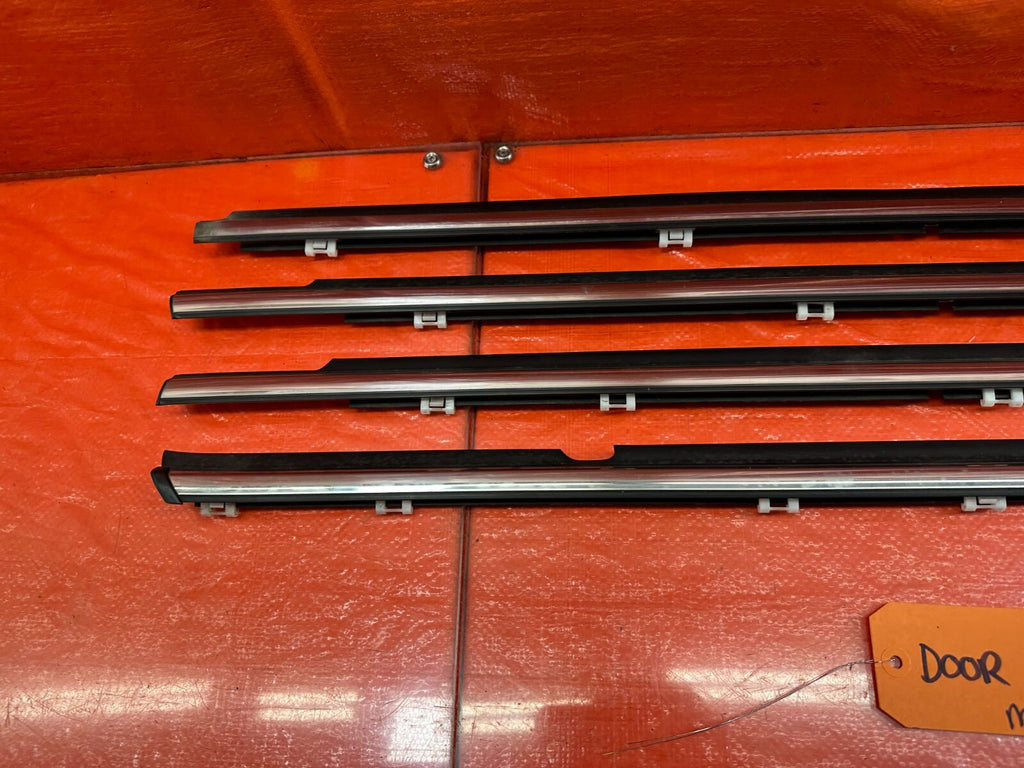 08 15 LANCER EVOLUTION X EVO 10 LEFT RIGHT FRONT REAR CHROME DOOR GLASS TRIM 2179