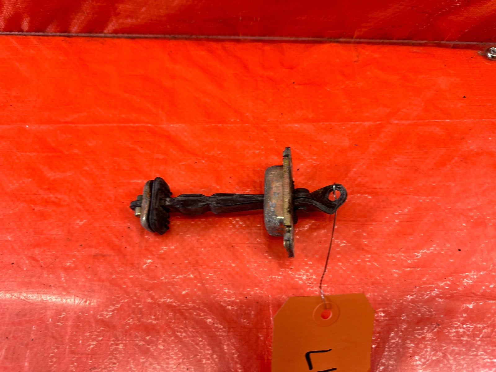 97 01 HONDA PRELUDE   DRIVER LEFT   DOOR CHECKER HINGE ARM STOPPER   OEM #2107