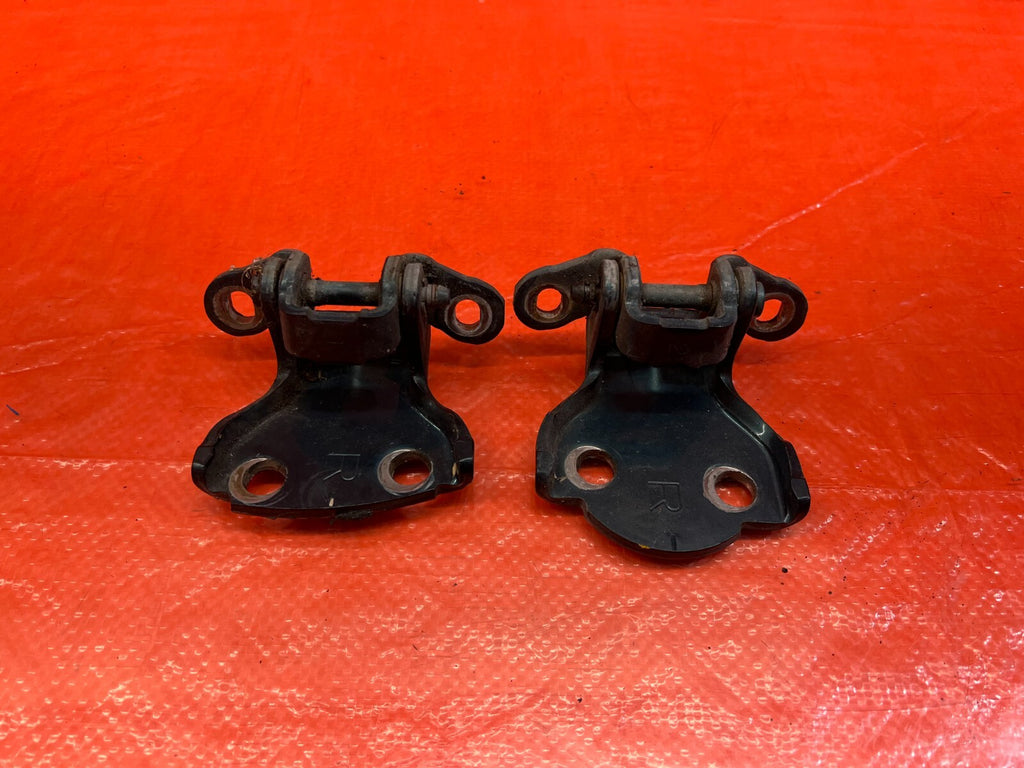 90 01 ACURA INTEGRA SEDAN   RIGHT REAR DOOR HINGE SET   UPPER & LOWER   OEM #1610