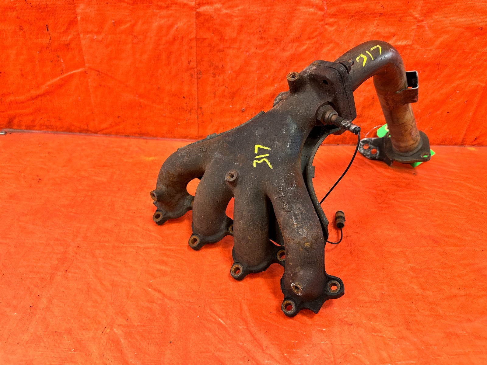 90 91 HONDA CIVIC HATCHBACK   D15B2   SOHC   EXHAUST MANIFOLD   OEM 3171
