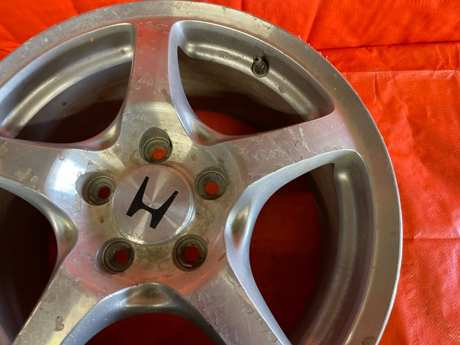 00 03 HONDA S2000   AP1   REAR WHEEL RIM    42700 S2A A02   16x7.5 +65   OEM OE3