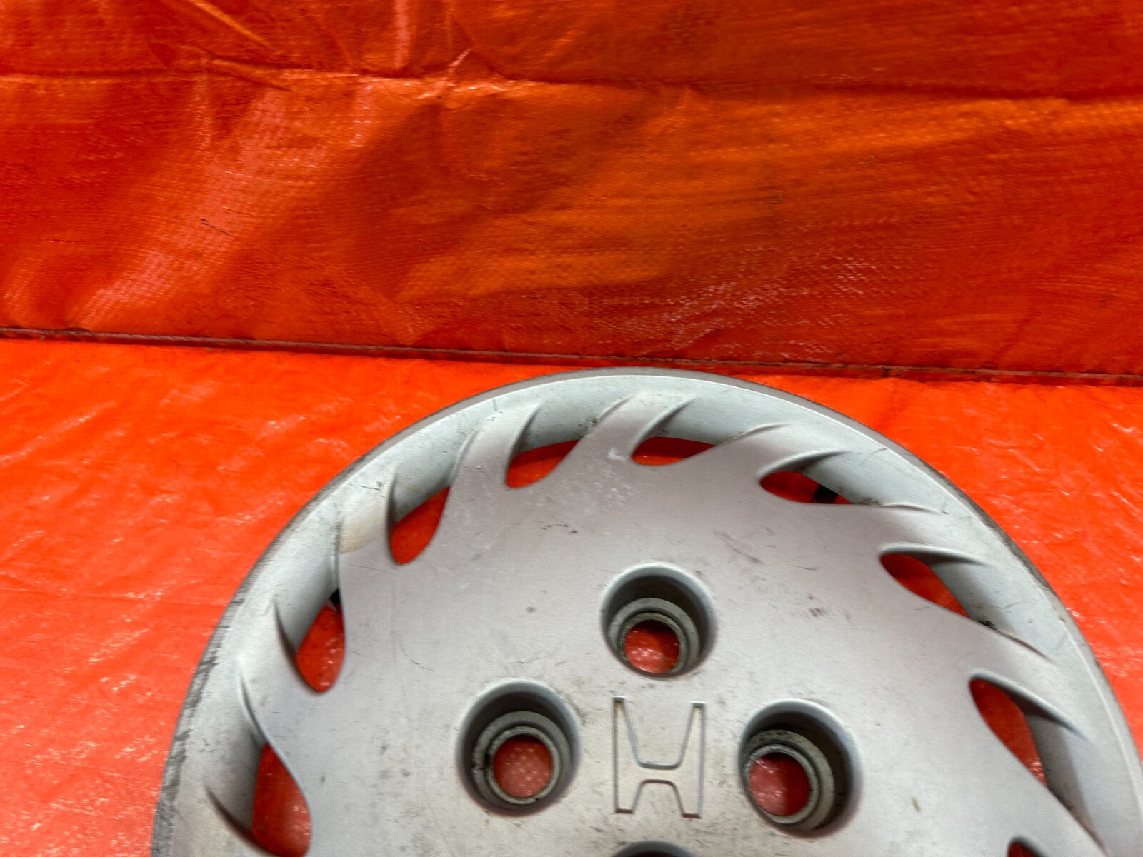 92 95 HONDA CIVIC   FACTORY WHEEL HUB CAP WHEEL PLASTIC COVER   OEM FACTORY OE5