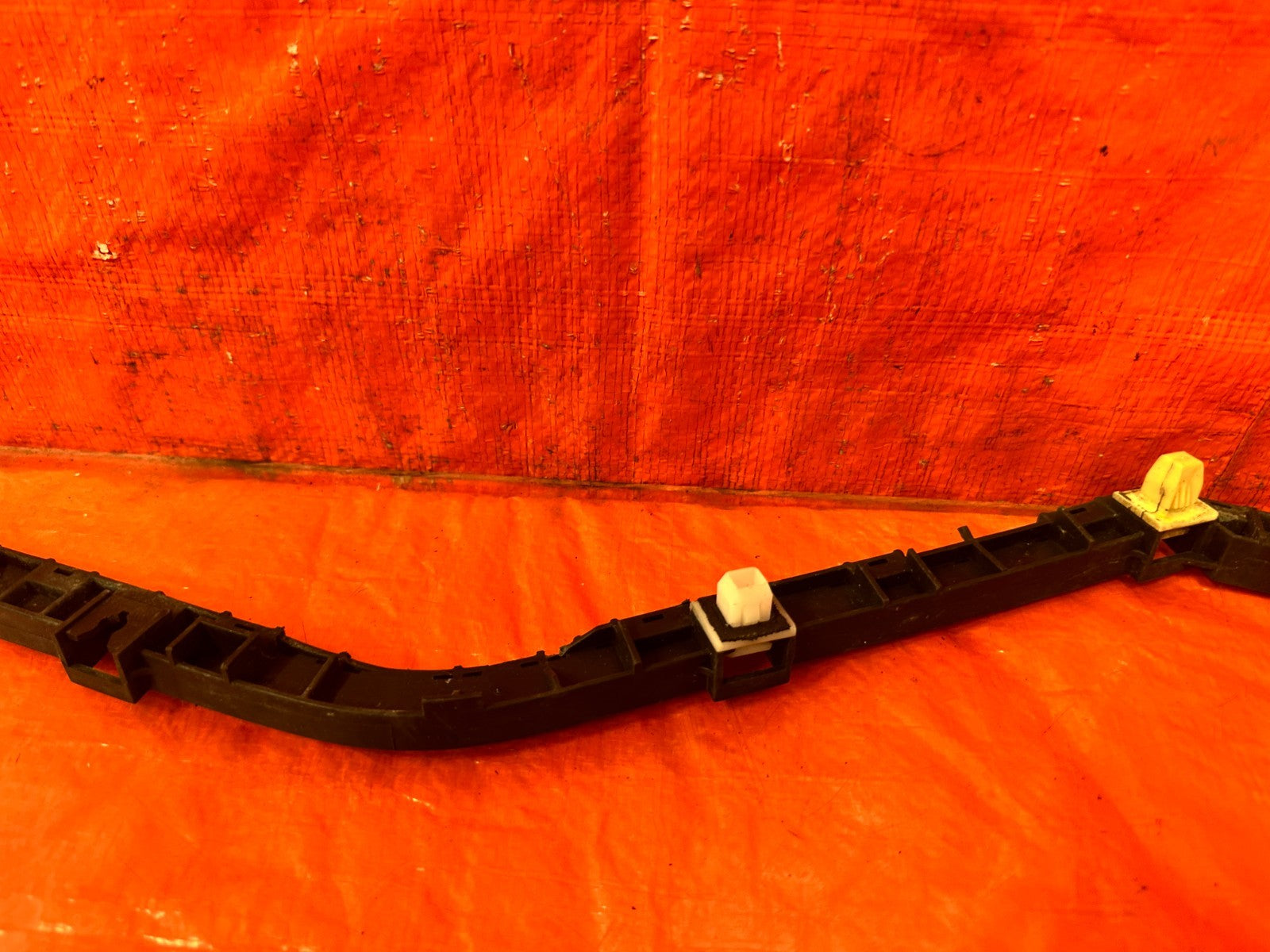 04 08 ACURA TSX   RIGHT REAR   BUMPER BRACKET CLIP SPACER RETAINER   OEM #3045