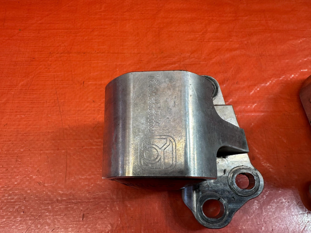 92 95 HONDA CIVIC   INNOVATIVE MOTORSPORTS MOTOT MOUNTS   RED INSERT   #23512