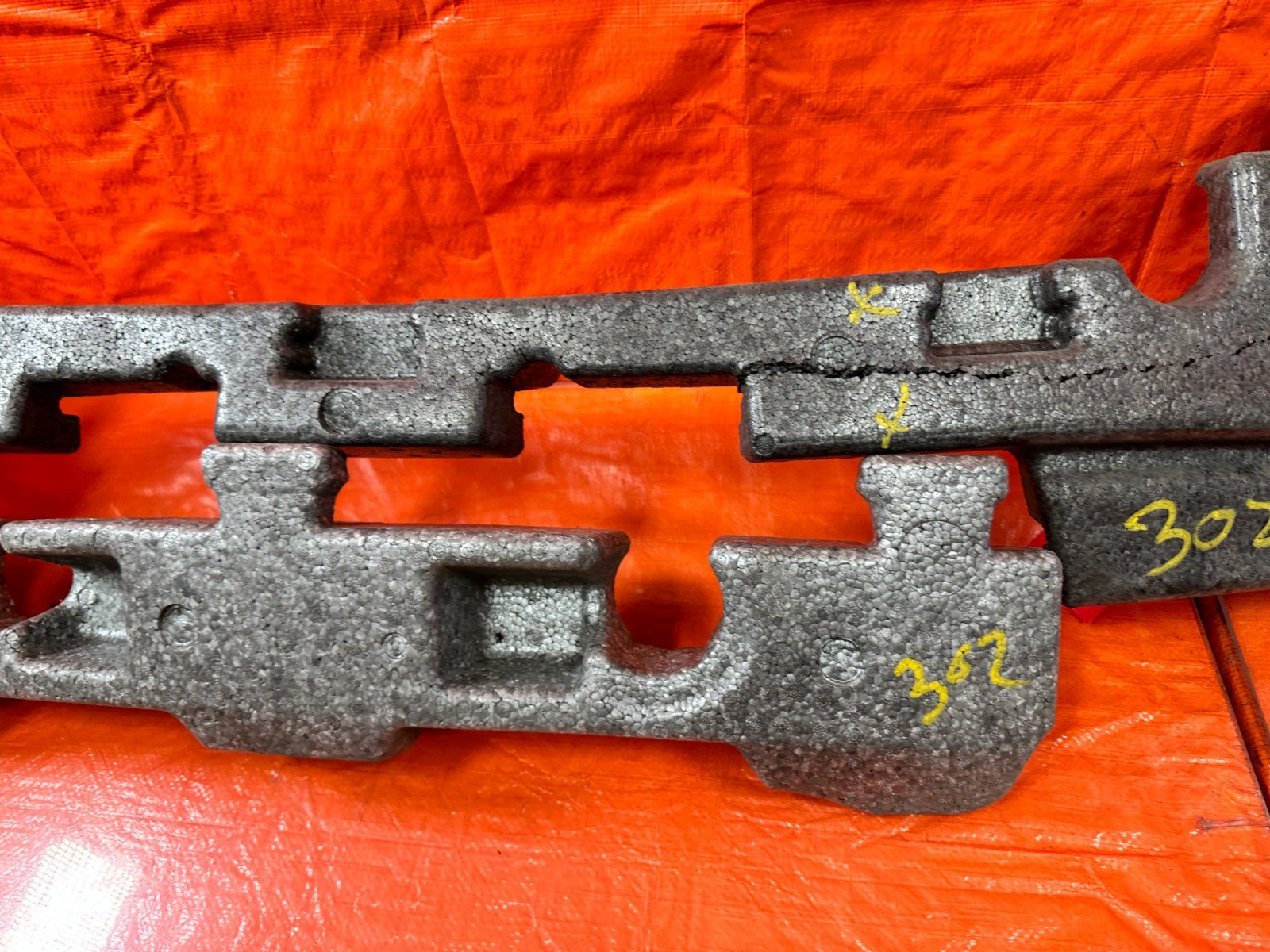 10 16 HYUNDAI GENESIS COUPE   REAR BUMPER FOAM IMPACT ENERGY ABSORBER OEM 3029