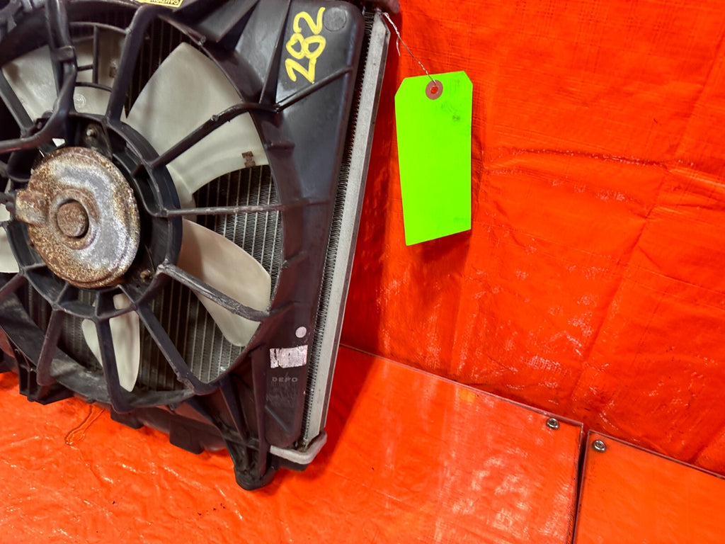 06 11 HONDA CIVIC SI   K20Z3 6 SPEED MANUAL RADIATOR ASSEMBLY   OEM FACTORY #28219