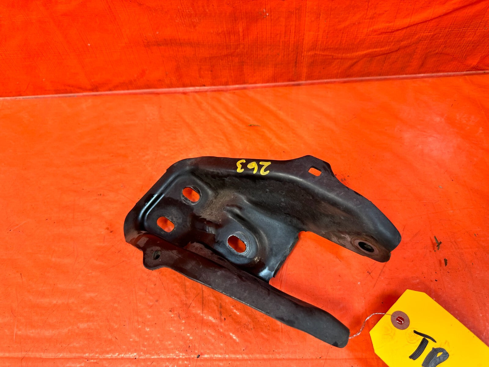 92 01 HONDA PRELUDE AT FRONT ENGINE STIFFENER TRANSMISSION BRACKET   OEM OE #2635