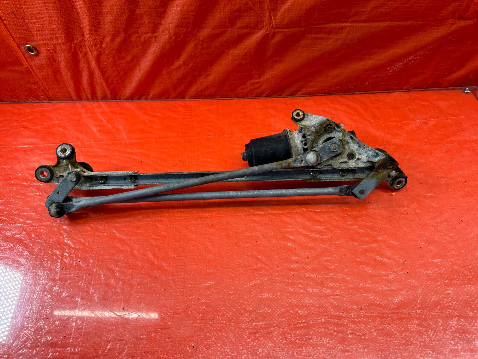 96 00 HONDA CIVIC   WINDSHIELD WIPER MOTOR AND WIPER LINKAGE COMBO   OEM #20110
