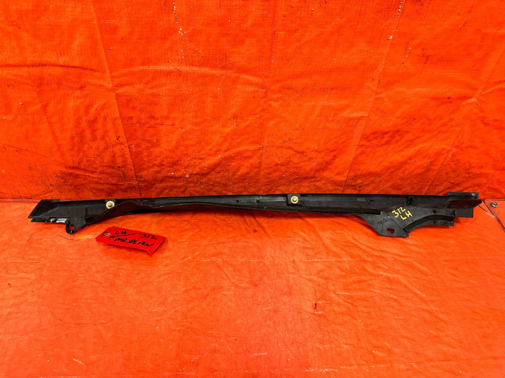 04-05 ACURA TSX - TOP OF THE FENDER - DRIVER LEFT TRIM PLASTIC - OEM #3121