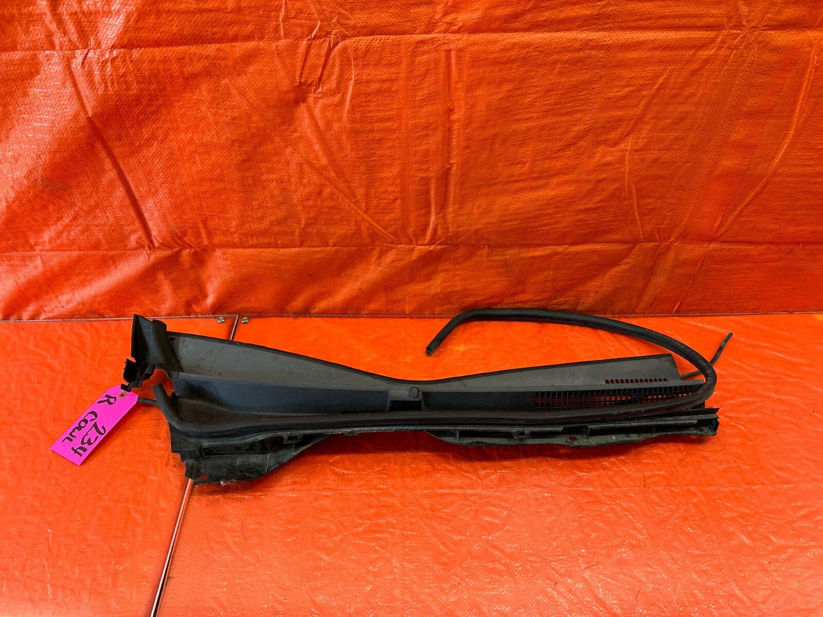 04 08 ACURA TL   WIPER COWL TRIM   PASSENGER RIGHT SIDE   OEM FACTORY #2340