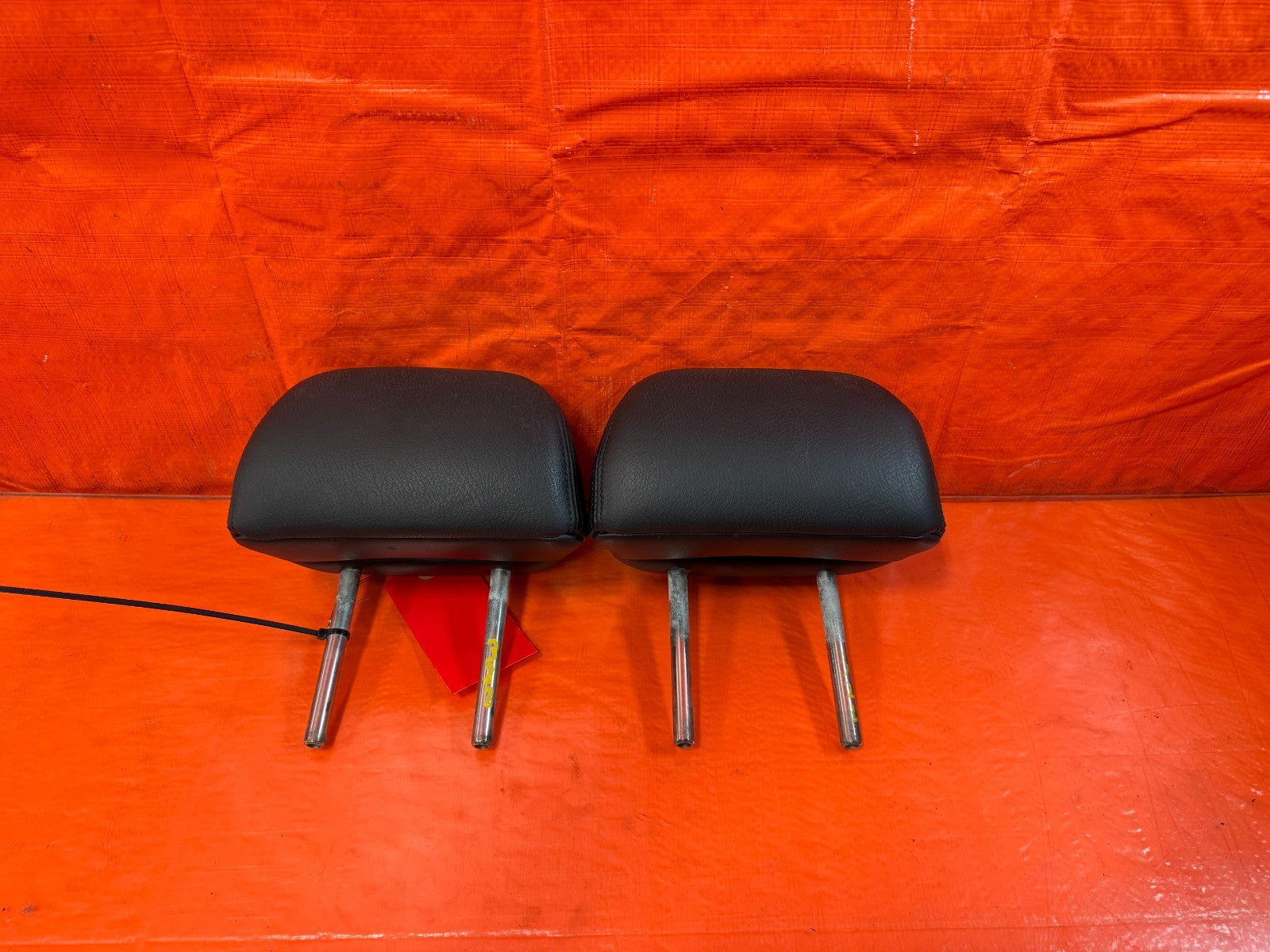 04 08 ACURA TSX   LEFT OR RIGHT   REAR SEAT   HEAD REST BLACK COLOR   OEM 3220