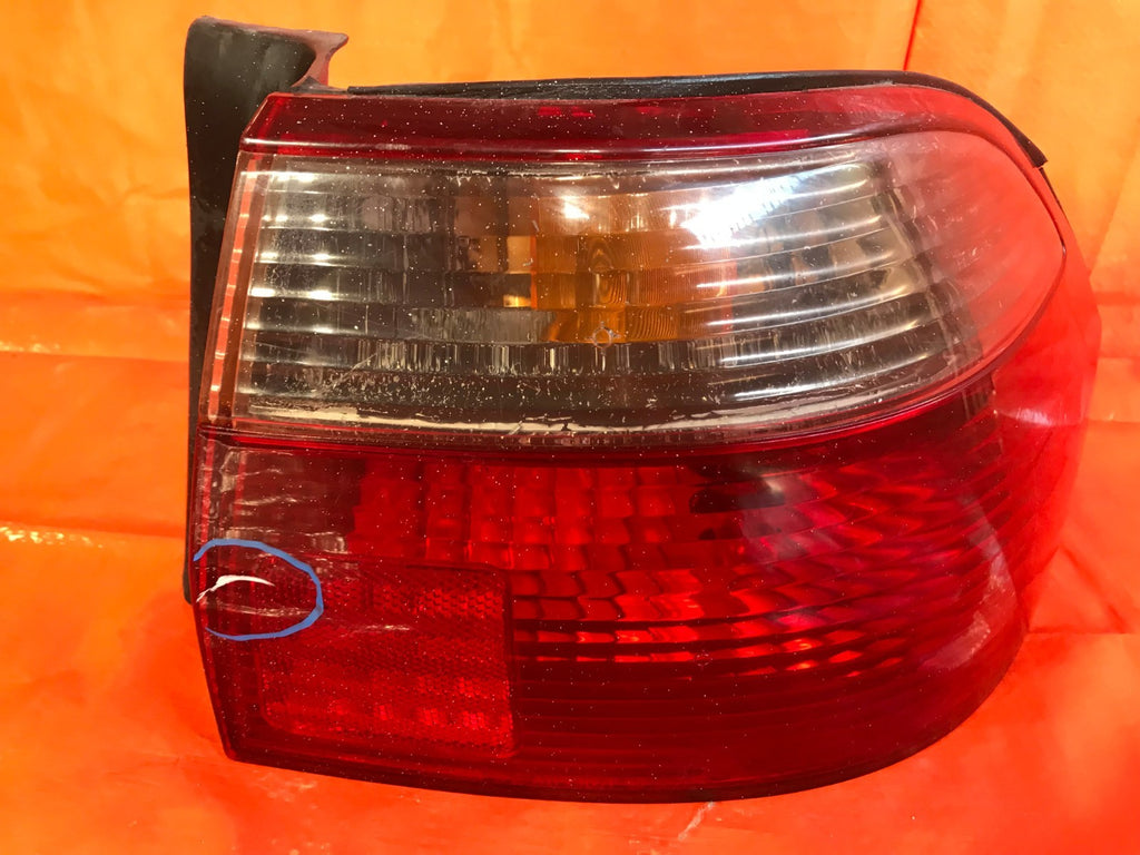 OEM 1998 98 HONDA ACCORD SEDAN PASSENGER RIGHT OUTER TAIL LIGHT LAMP R RH 4 DOOR3