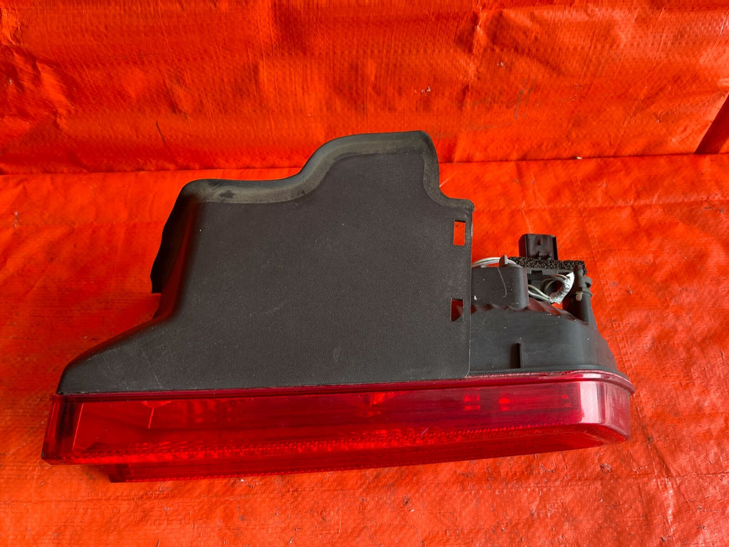08 14 DODGE CHALLENGER   PASSENGER RIGHT OUTER QUARTER PANEL   TAIL LIGHT LAMP7
