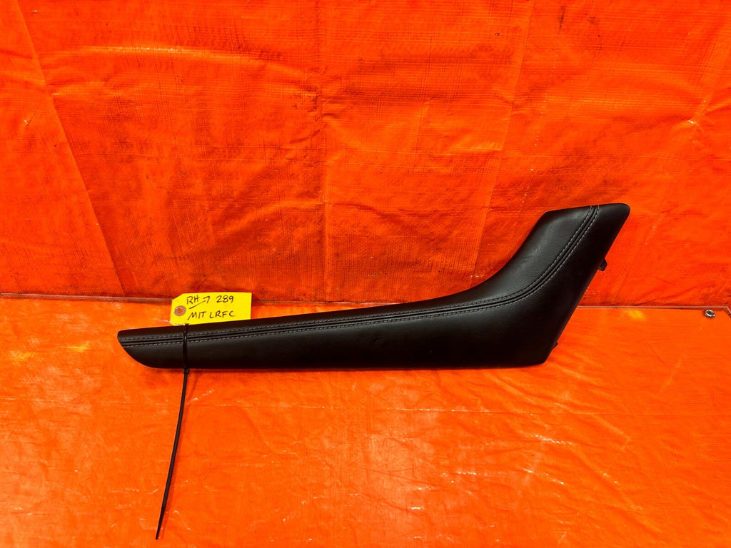 17 20 INFINITI Q60   PASSENGER RIGHT BLACK LEATHER SHIFTER CONSOLE TRIM OEM 2890