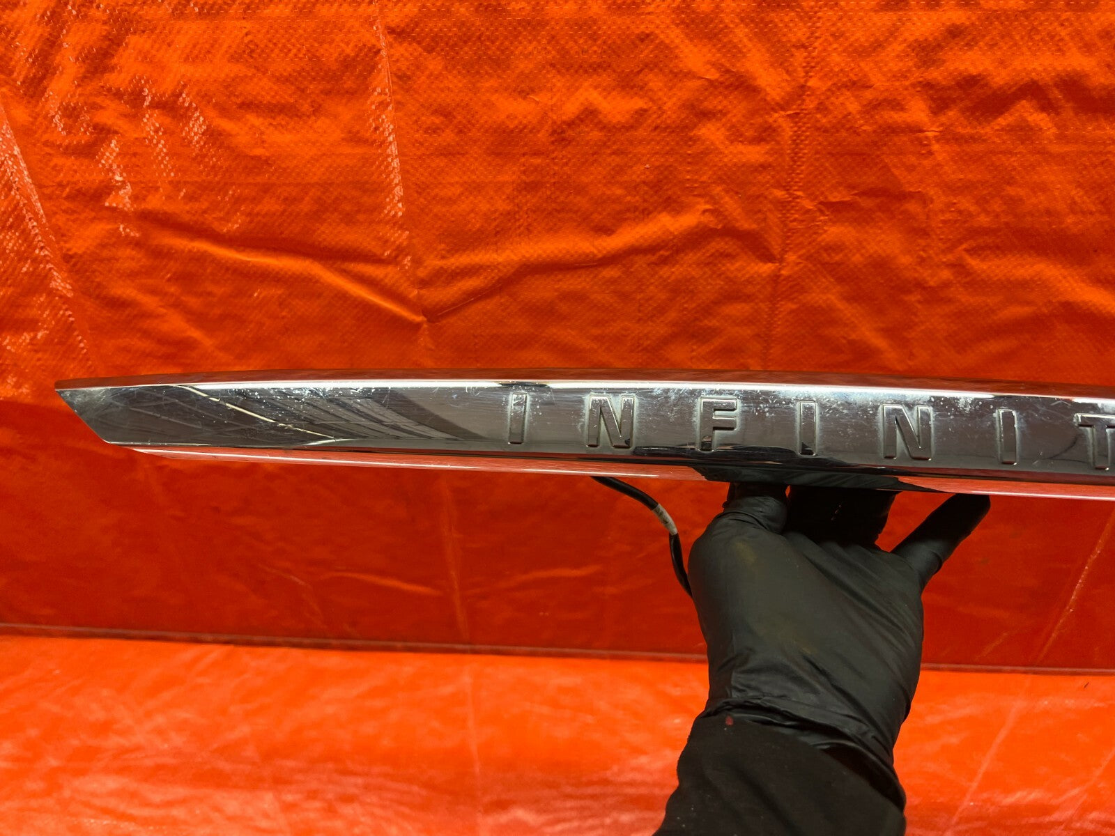 14 17 INFINITI Q50   REAR TRUNK SPOILER FINISH TRIM MOLDING W/O CAMERA OEM #1055
