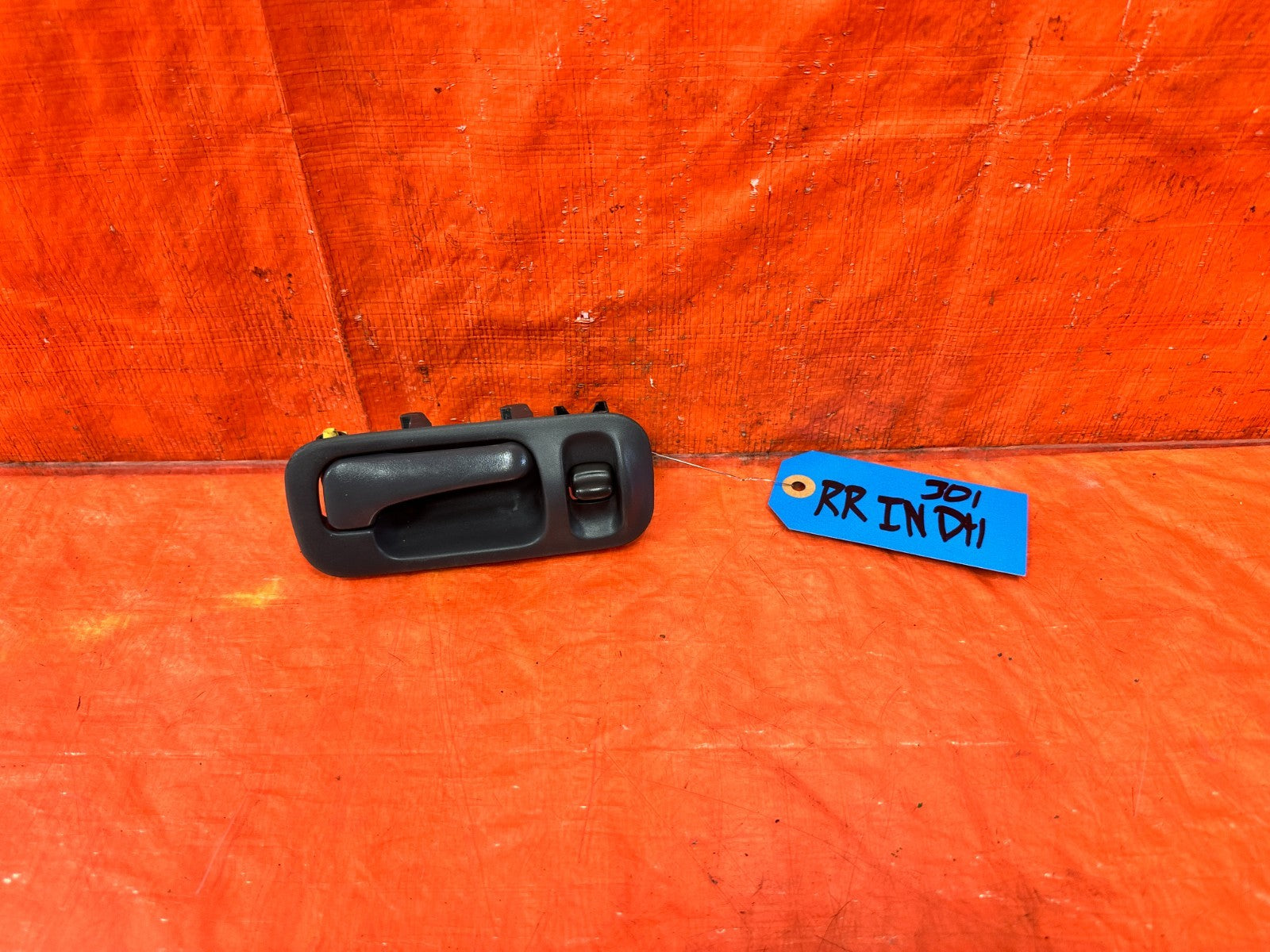 97 01 HONDA CR V CRV   RIGHT REAR INTERIOR DOOR HANDLE TRIM OEM 3010