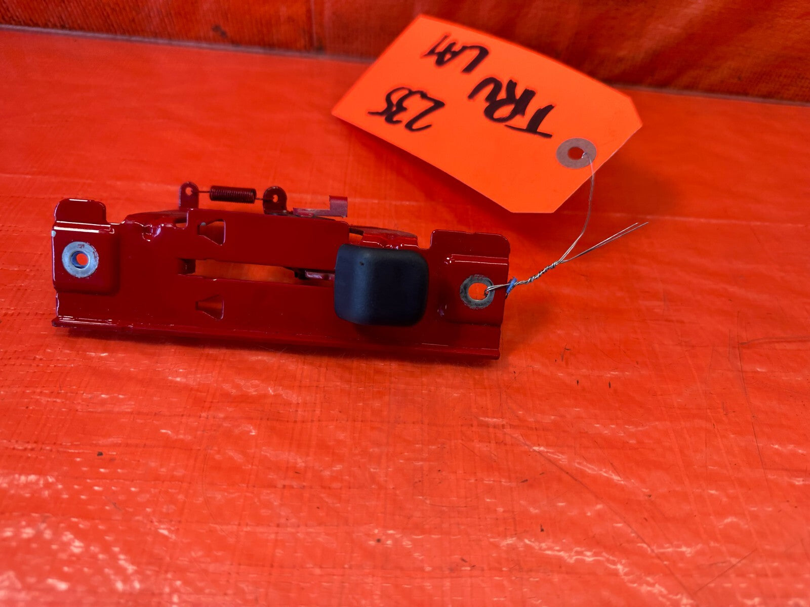 92 93 HONDA CIVIC HATCHBACK   REAR TAIL GATE / HATCH   LOCKING LATCH   OEM #2351