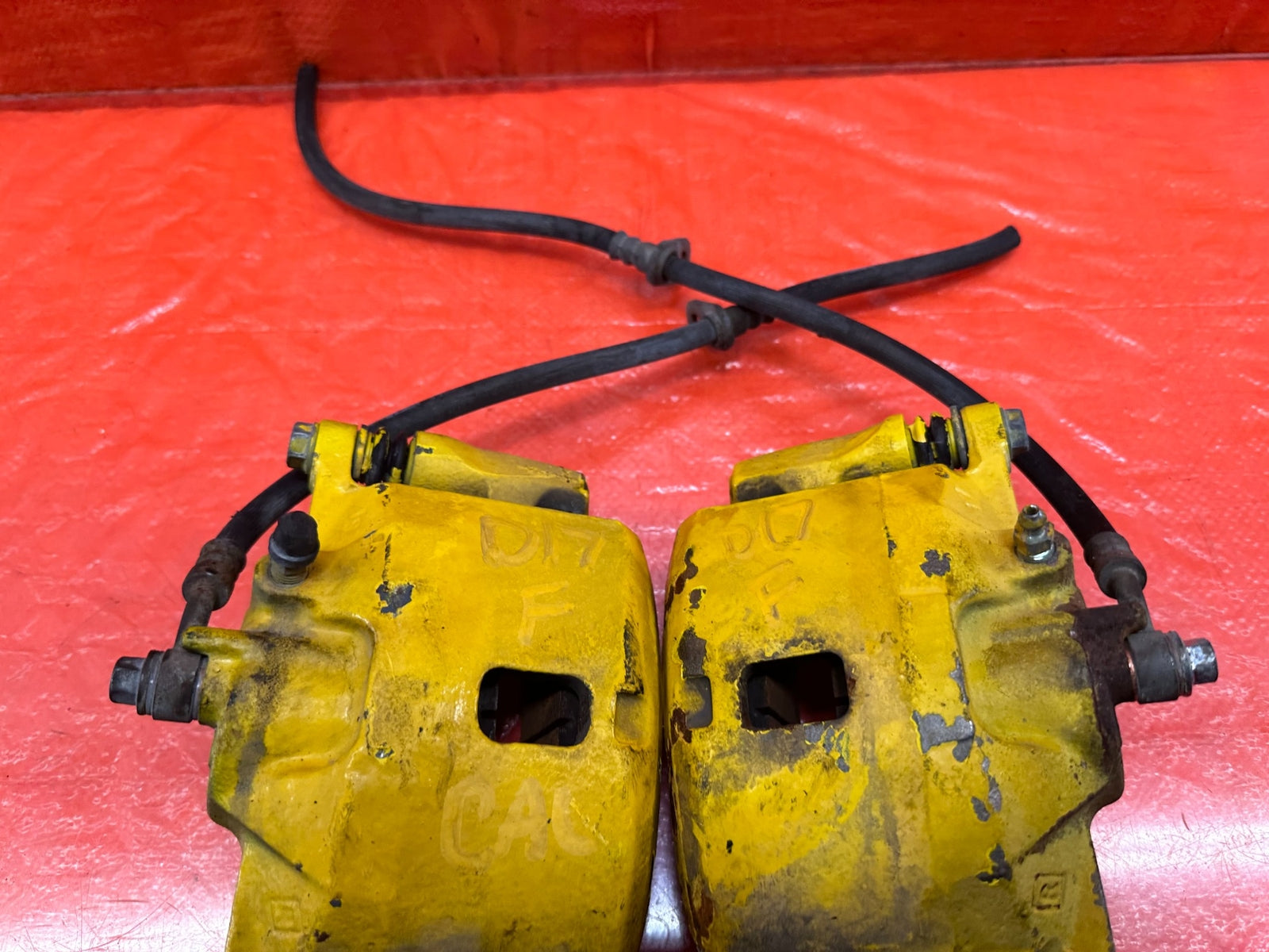 01 05 HONDA CIVIC EX MODEL LEFT AND RIGHT FRONT BRAKE CALIPERS OEM FACTORY #D178