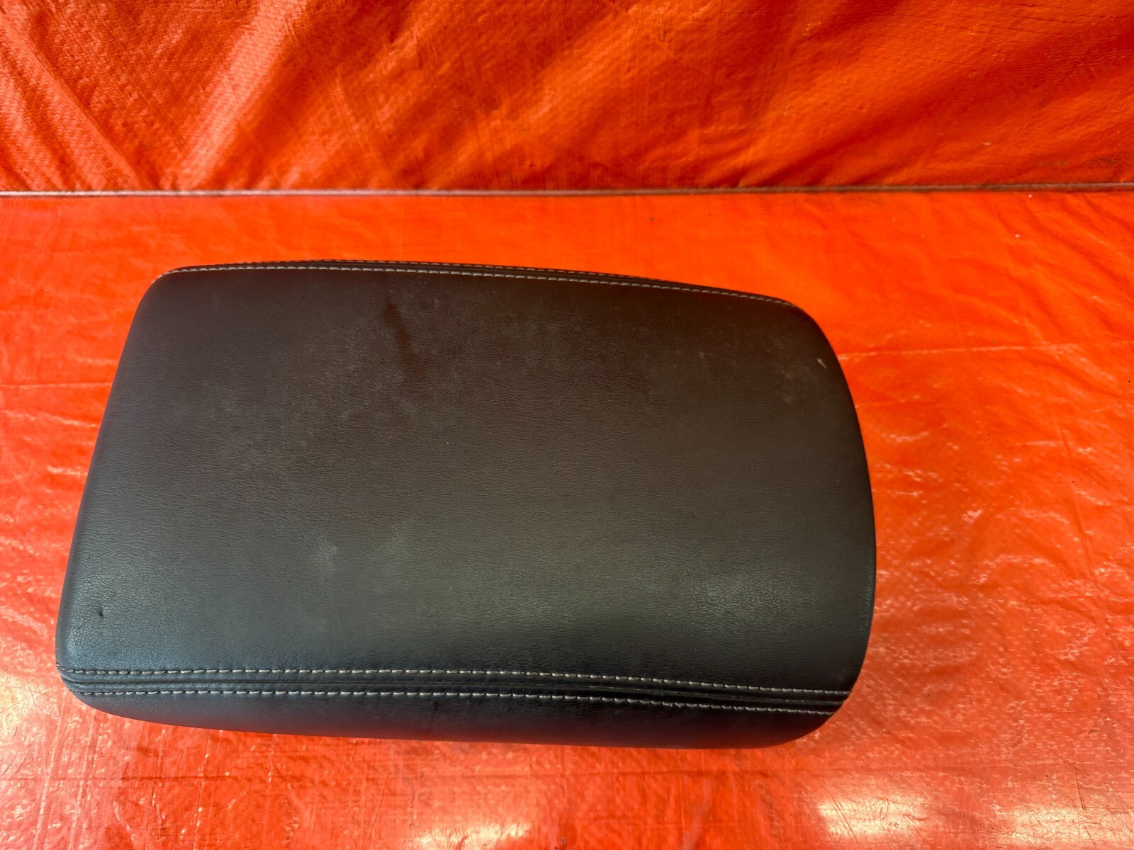 16 20 INFINITI Q50 & Q60   ARM REST CENTER CONSOLE FLIP UP LID TRIM   OEM #2222