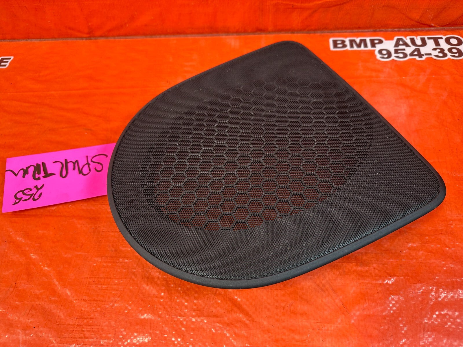 04 08 ACURA TSX   REAR SPEAKER COVER TRIM PLASTIC LEFT OR RIGHT   OEM #2556