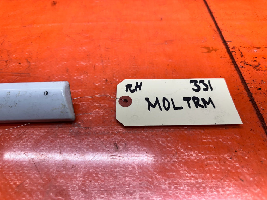94 01 ACURA INTEGRA 2D RIGHT PASSENGER REAR QUARTER BODY MOLDING OEM #3314